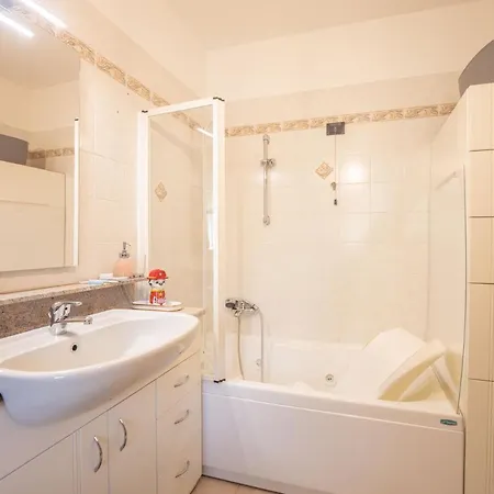 Babyaccommodation Family Hills Magliolo