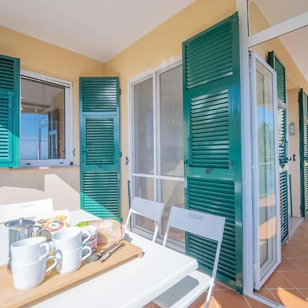 Apartment Babyaccommodation Family Hills Magliolo