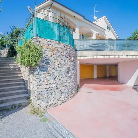Babyaccommodation Family Hills Magliolo